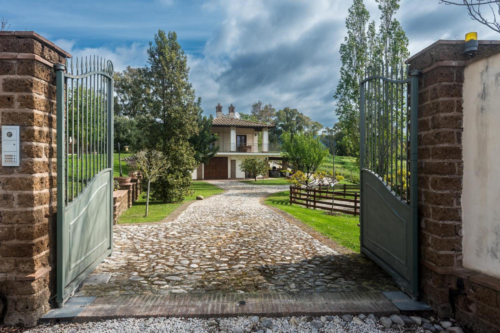 Villa Gli Eucalipti Cerveteri Exteriör bild
